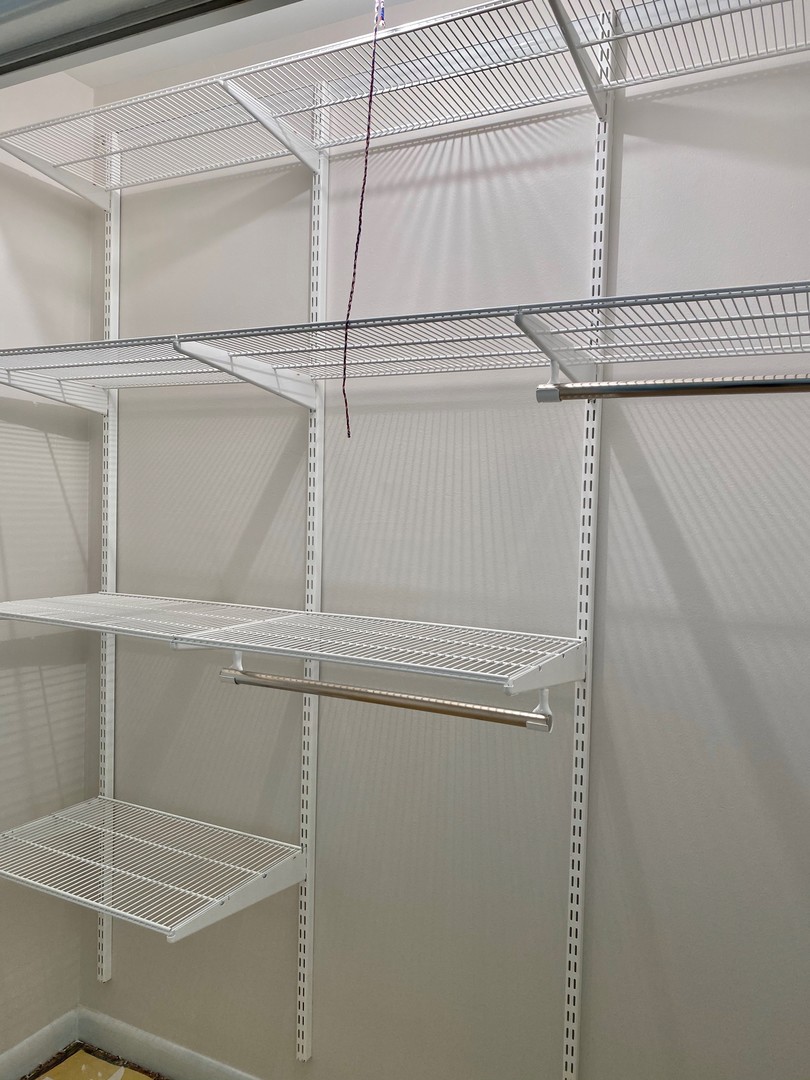 2400 Windsor Mall, Unit 1K Park Ridge, IL 60068 - Photo 7 of 13 a close view of closet