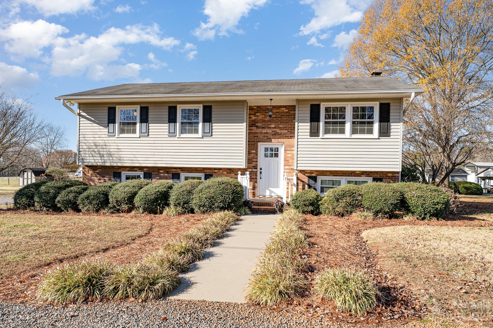 729 Redland Road Advance, NC 27006 - Photo 3 of 34 Gallery Image 3