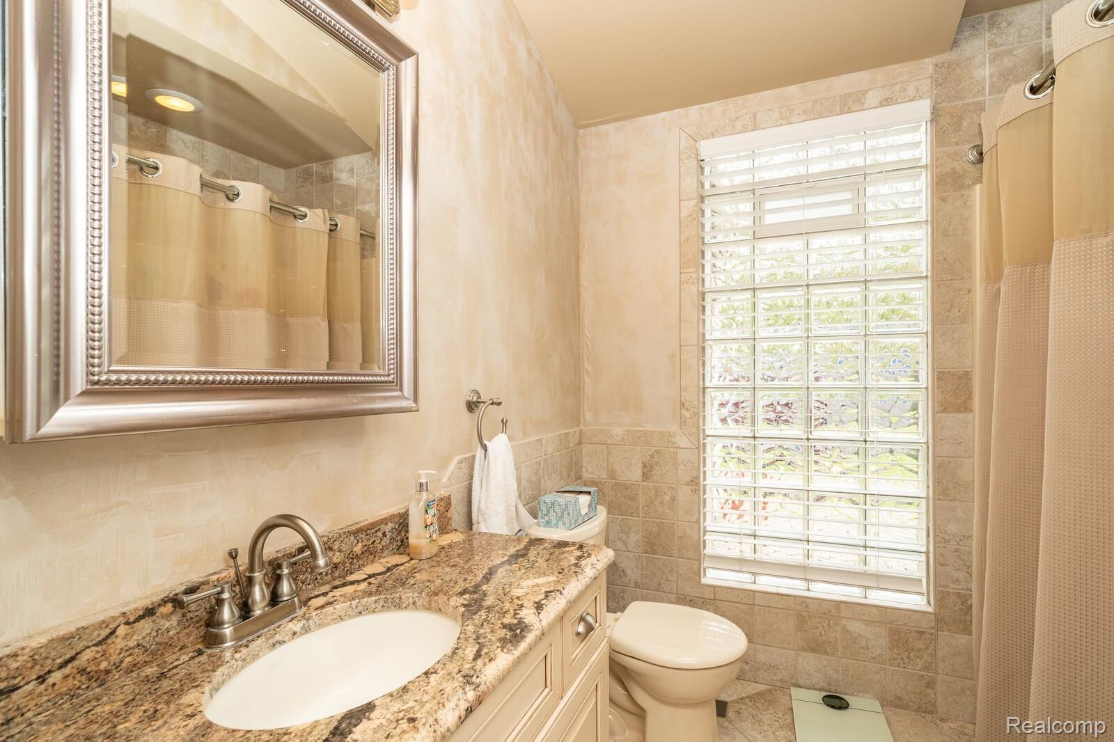 7337 Birchwood Road Lexington, MI 48450 - Photo 16 of 28 19_DSC02985_mls.jpg