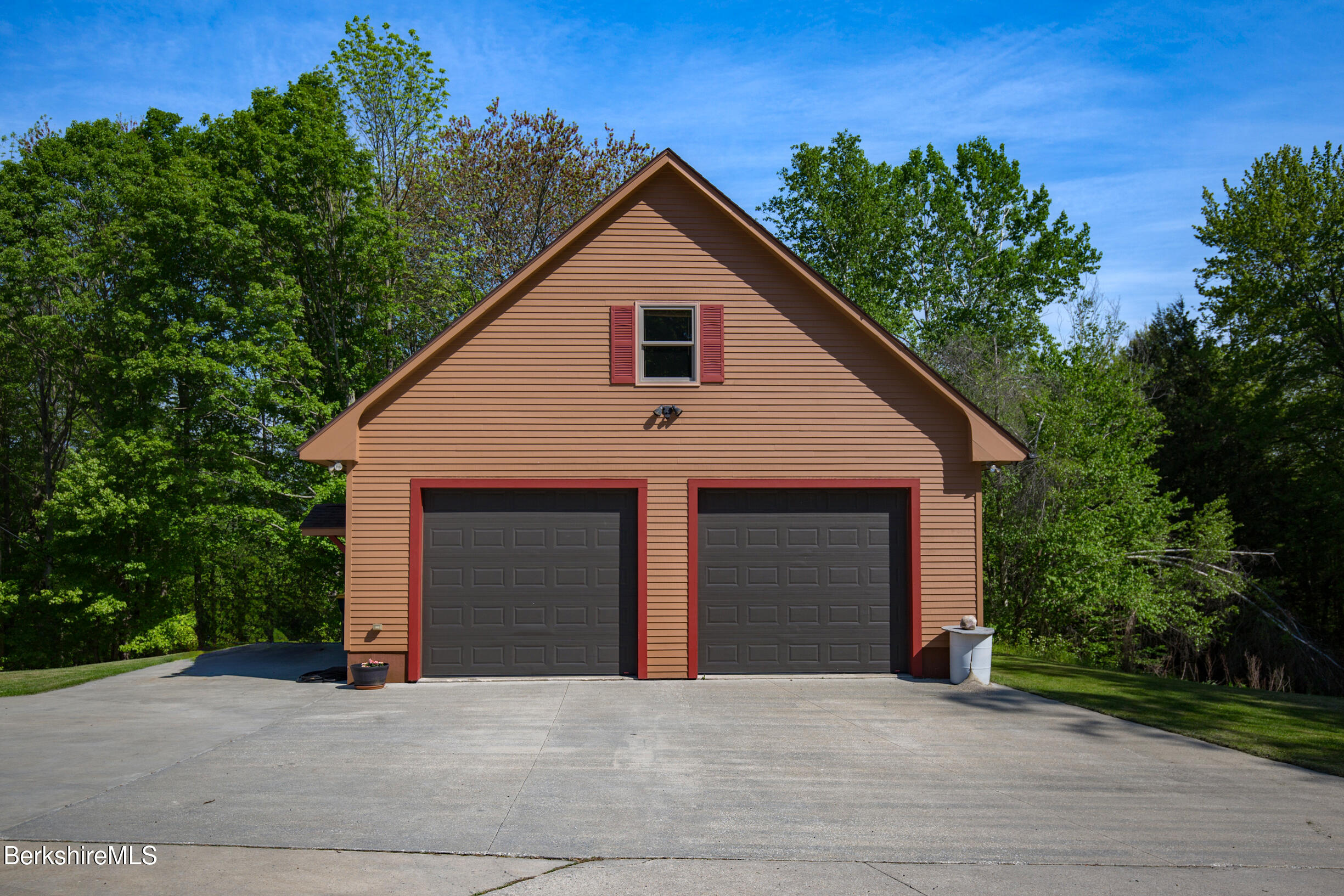 222 Brough Road Cheshire, MA 01225 - Photo 13 of 46 shop/garage