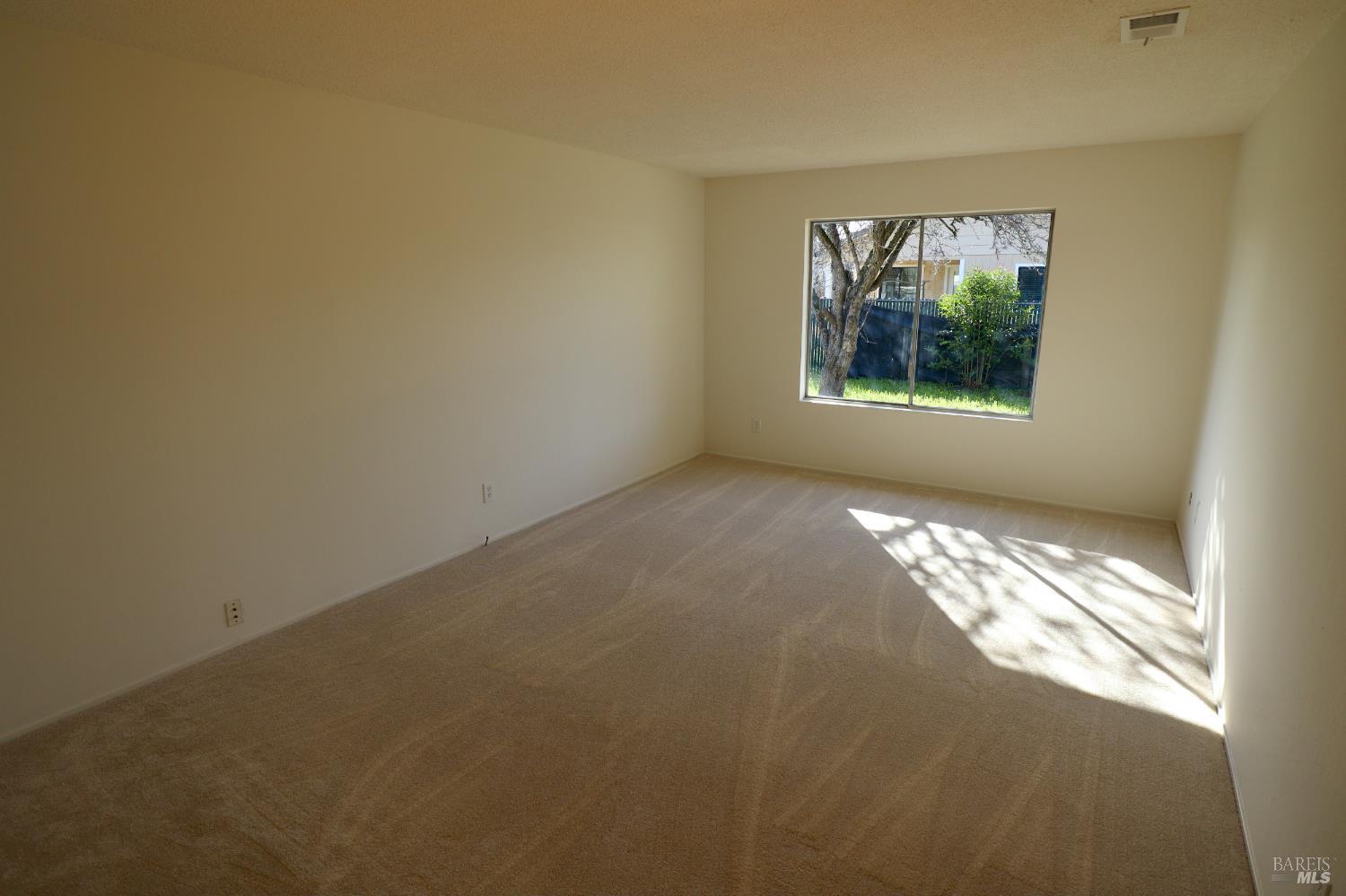 761 Brett Avenue Rohnert Park, CA 94928 - Photo 4 of 17