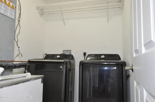 a view of washer and dryer