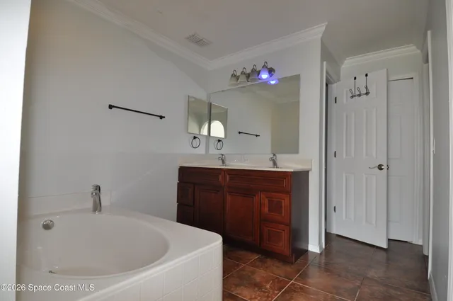 $2,600 | 1701 Sawgrass Drive Southwest, Palm Bay, FL 32908