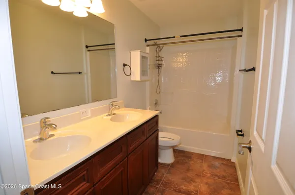$2,600 | 1701 Sawgrass Drive Southwest, Palm Bay, FL 32908