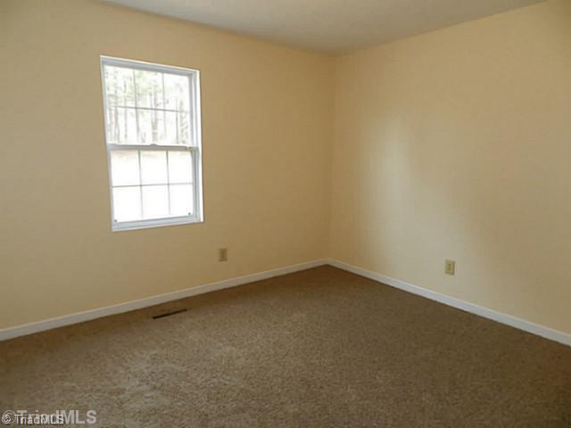 355 Robbins Road Winston-Salem, NC 27107 - Photo 10 of 11 3rd Bedroom.