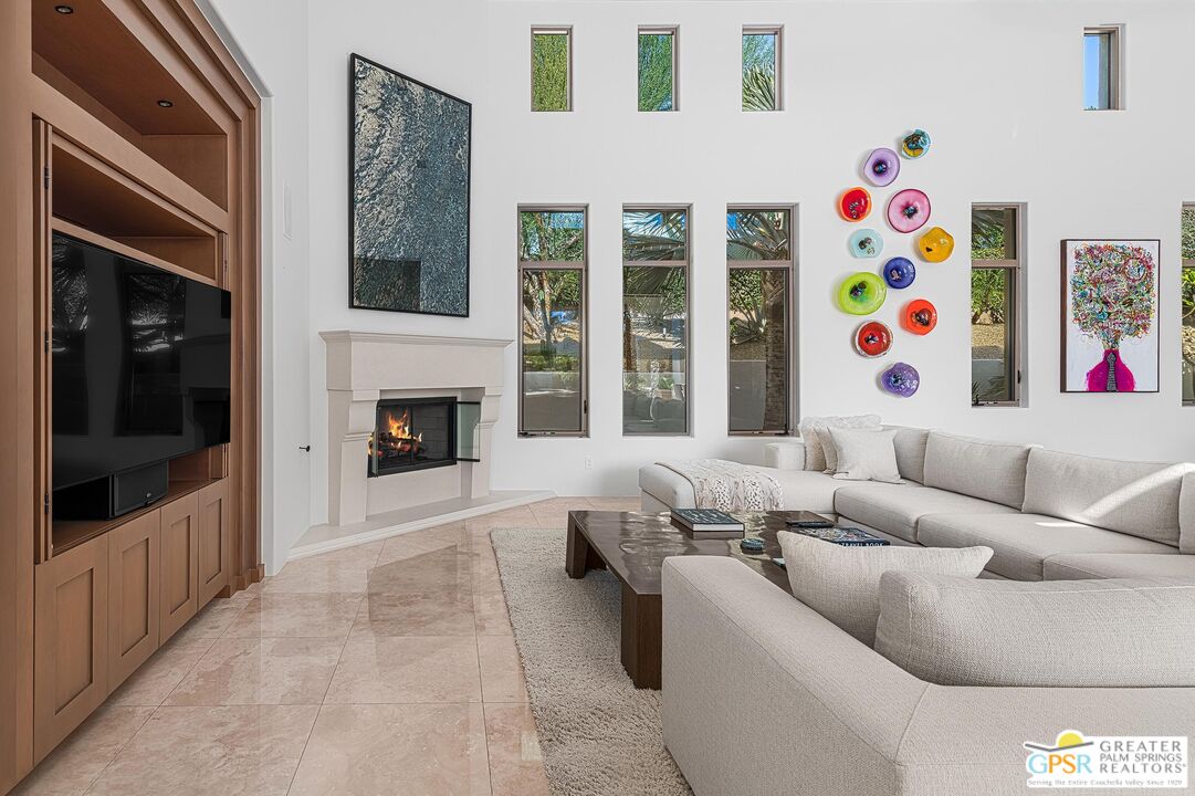 27 Ambassador Circle Rancho Mirage, CA 92270 - Photo 15 of 38