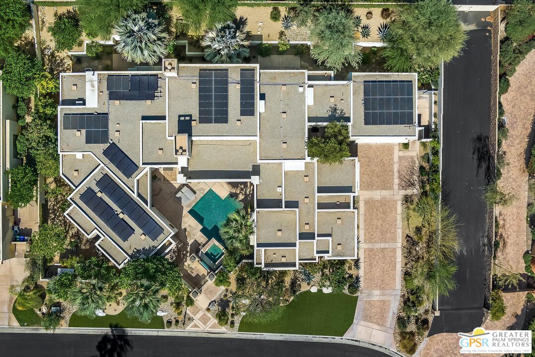 27 Ambassador Circle Rancho Mirage, CA 92270 - Photo 35 of 38