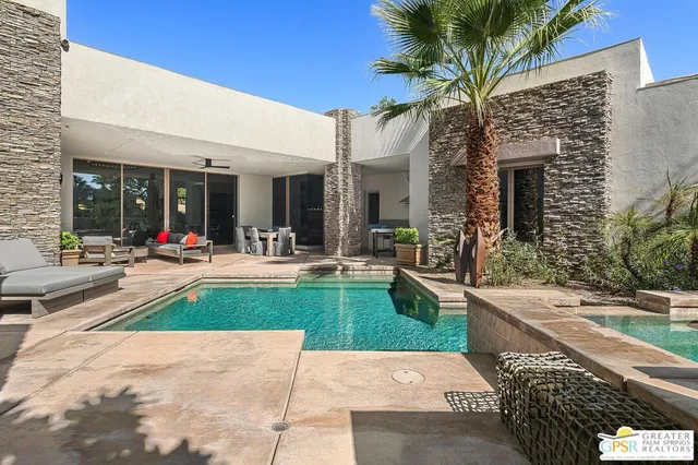 an aerial view of a house having yard