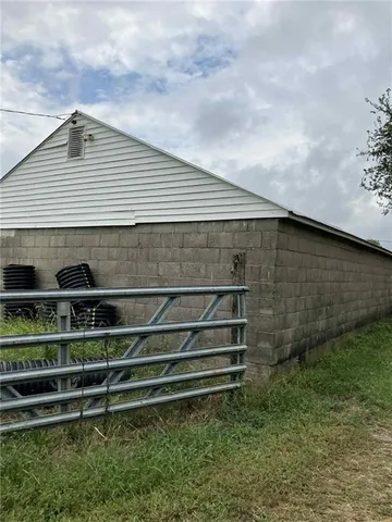 $654,000 | 4689 Highway 7, Mound City, KS 66056