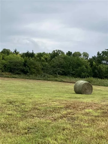 $654,000 | 4689 Highway 7, Mound City, KS 66056