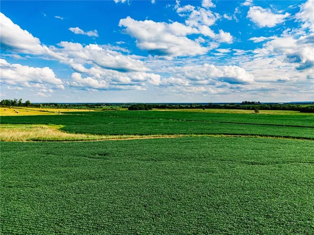 $654,000 | 4689 Highway 7, Mound City, KS 66056