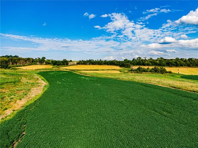 $654,000 | 4689 Highway 7, Mound City, KS 66056