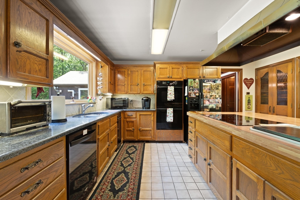 166 Prides Crossing Road Sudbury, MA 01776 - Photo 15 of 36 Gallery Image 15