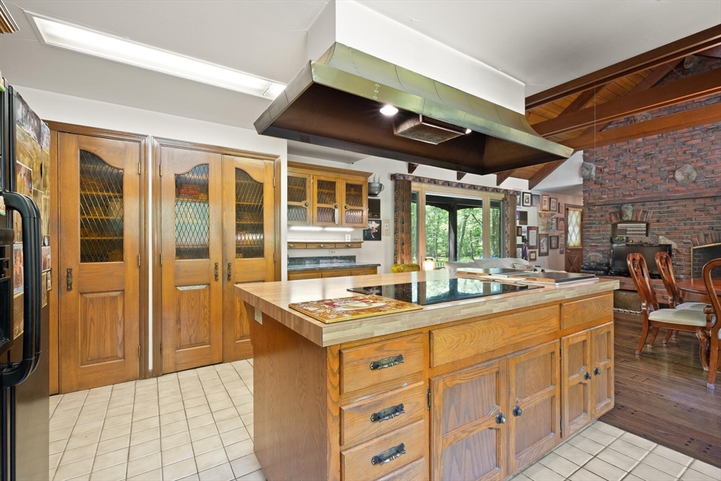 166 Prides Crossing Road Sudbury, MA 01776 - Photo 19 of 36 Gallery Image 19