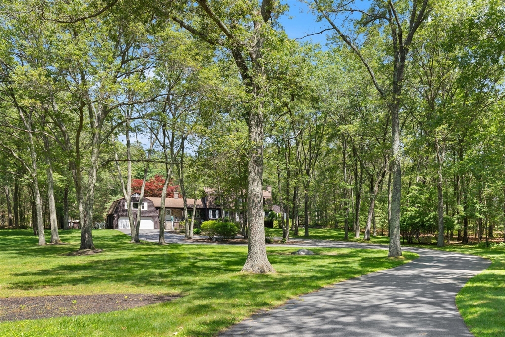 166 Prides Crossing Road Sudbury, MA 01776 - Photo 4 of 36 Gallery Image 4