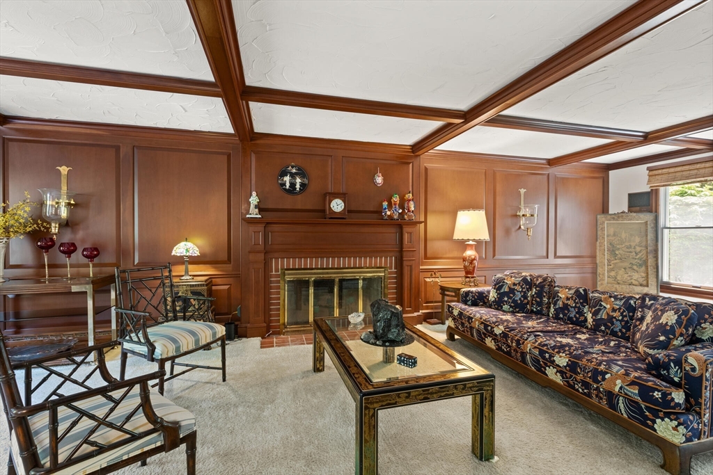 166 Prides Crossing Road Sudbury, MA 01776 - Photo 9 of 36 Gallery Image 9