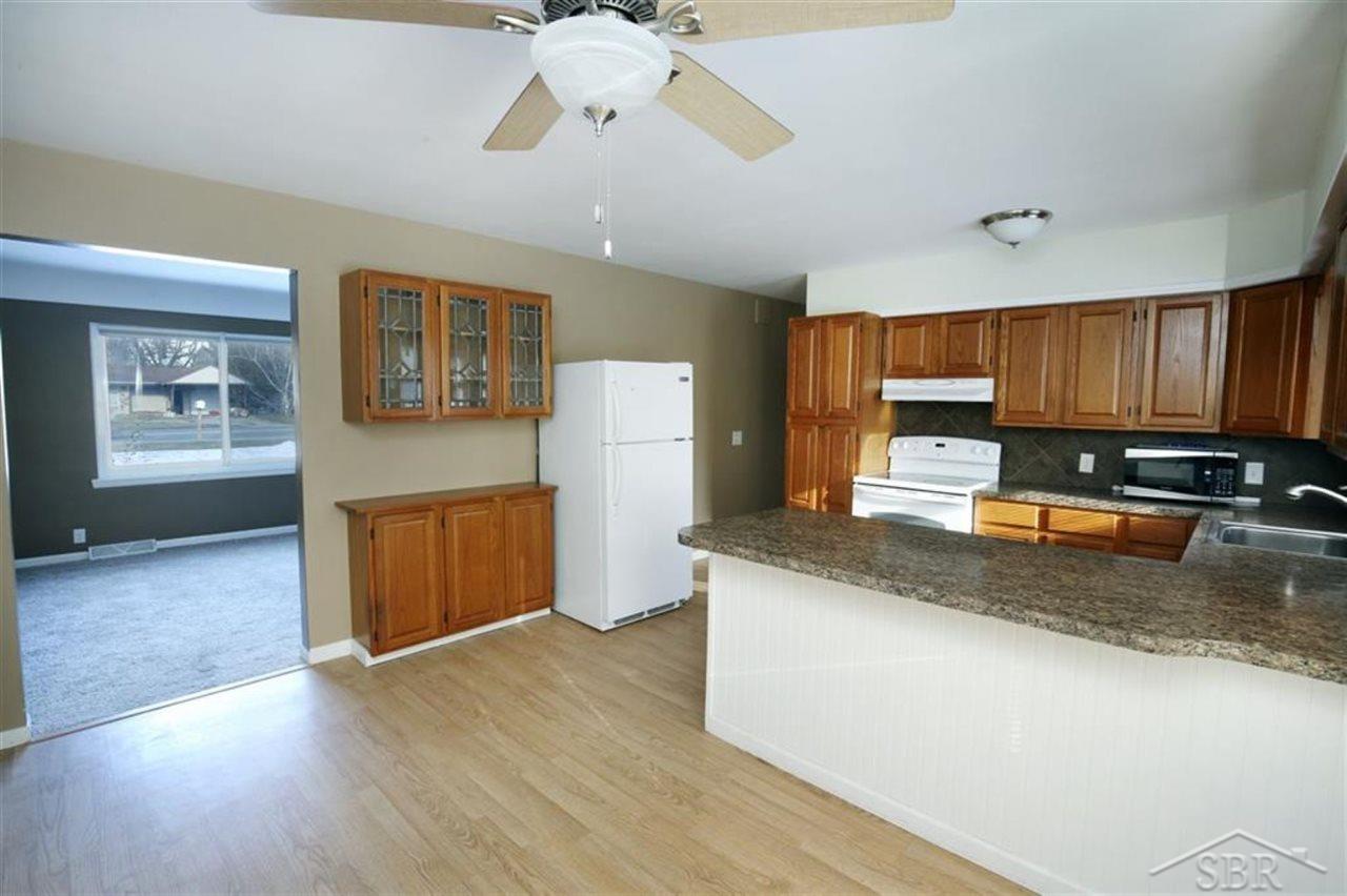 3494 Williamson Road Saginaw, MI 48601 - Photo 7 of 32 50035496-6.JPG