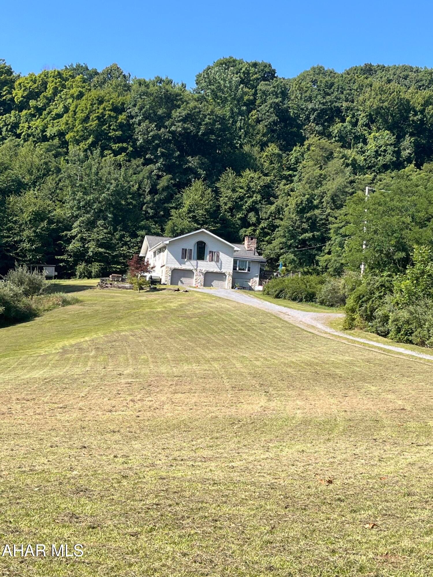 199 Swartz Road Altoona, PA 16601 - Photo 2 of 45 Gallery Image 2