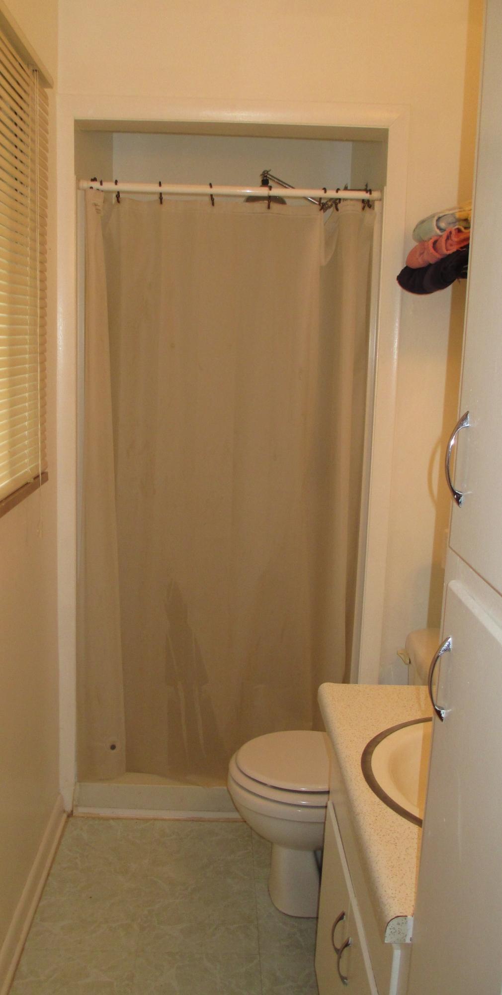 123 Nebraska Avenue Oak Ridge, TN 37830 - Photo 11 of 21 Master Bathroom w/walk in shower and sto