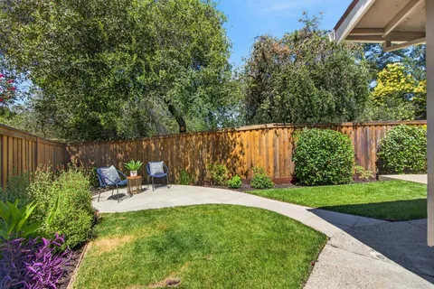 $525,000 | 1115 Meadow Gate Drive, Roseville, CA 95661