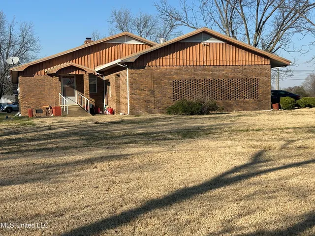 $135,000 | 10 Worley Drive, Tutwiler, MS 38963