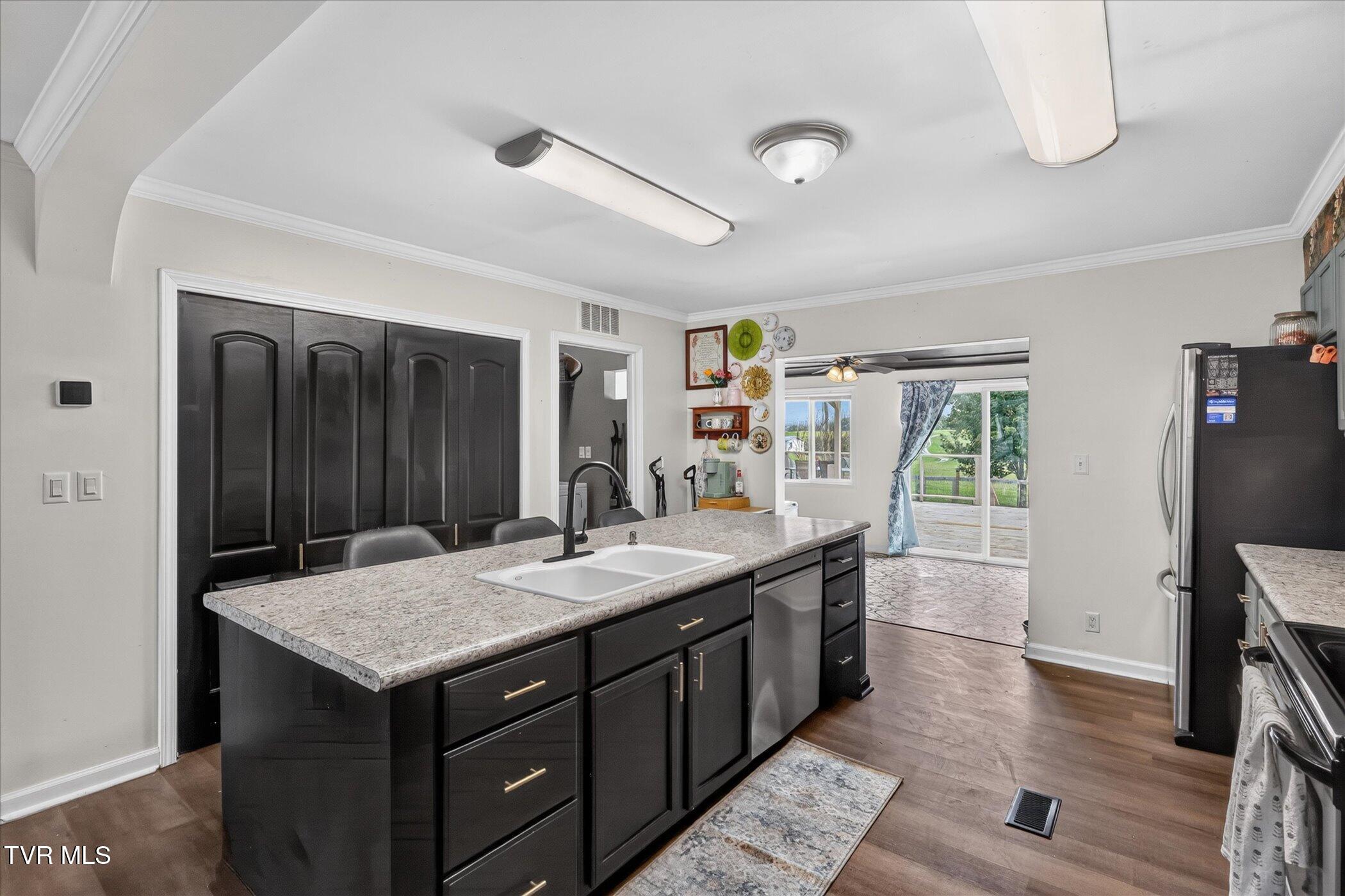 725 Shakerag Road Greeneville, TN 37743 - Photo 7 of 48 09-725-Shakerag-Rd-Greeneville-WindowSti