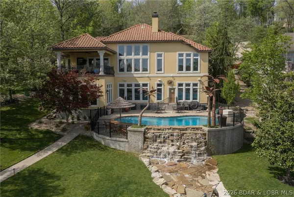 $2,599,000 | 582 Brookhaven Lane, Sunrise Beach, MO 65079