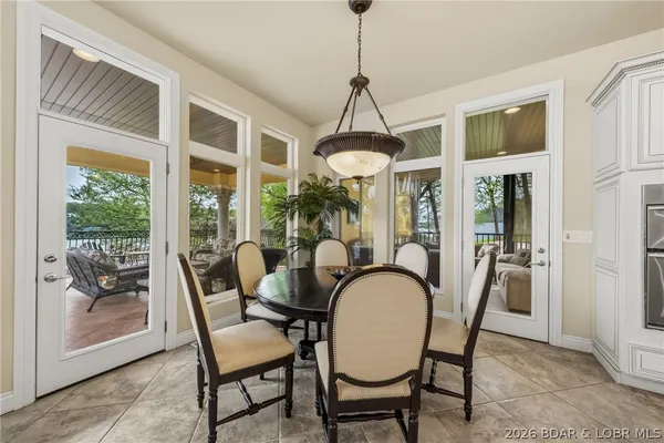 $2,599,000 | 582 Brookhaven Lane, Sunrise Beach, MO 65079