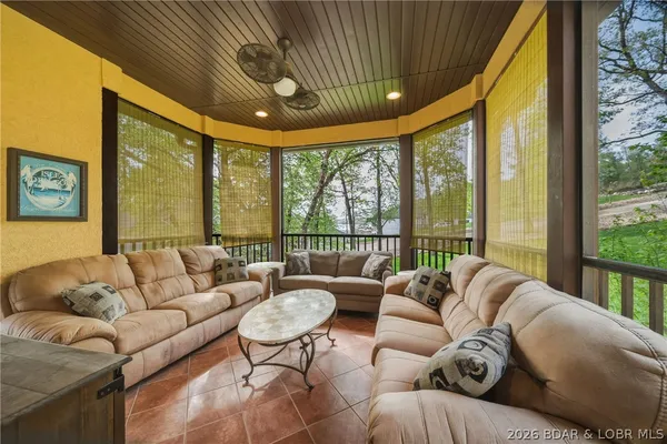 $2,599,000 | 582 Brookhaven Lane, Sunrise Beach, MO 65079