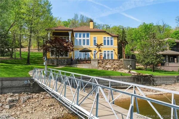 $2,599,000 | 582 Brookhaven Lane, Sunrise Beach, MO 65079