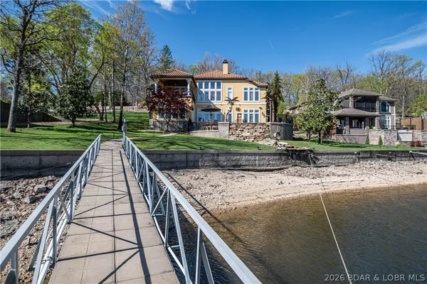 $2,599,000 | 582 Brookhaven Lane, Sunrise Beach, MO 65079
