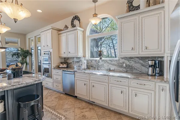 $2,599,000 | 582 Brookhaven Lane, Sunrise Beach, MO 65079