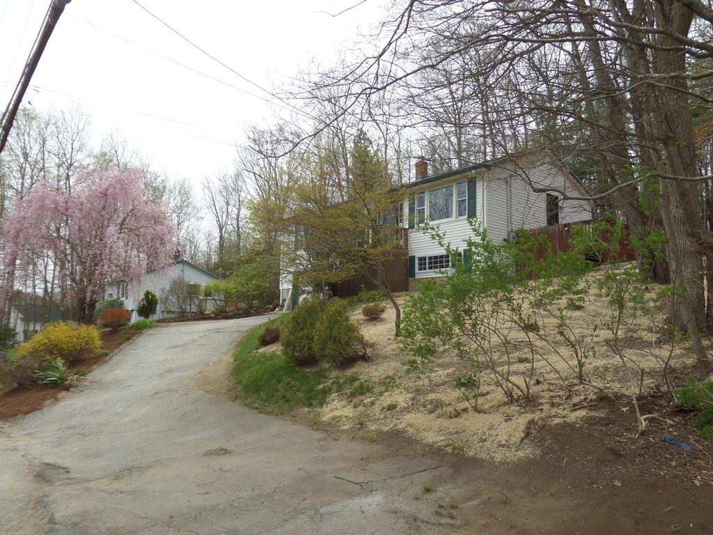 7 East Brookfield Road North Brookfield, MA 01535 - Photo 3 of 32 Gallery Image 3