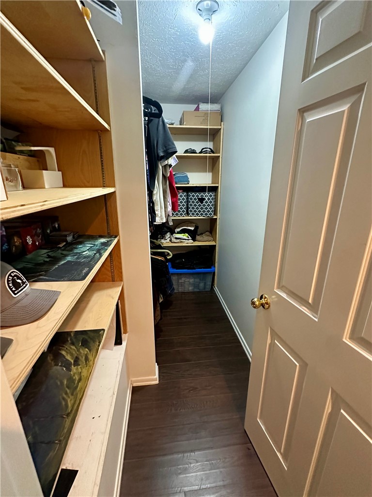 902 Copper Kettle Road Webster, NY 14580 - Photo 22 of 29 walk in closet #2