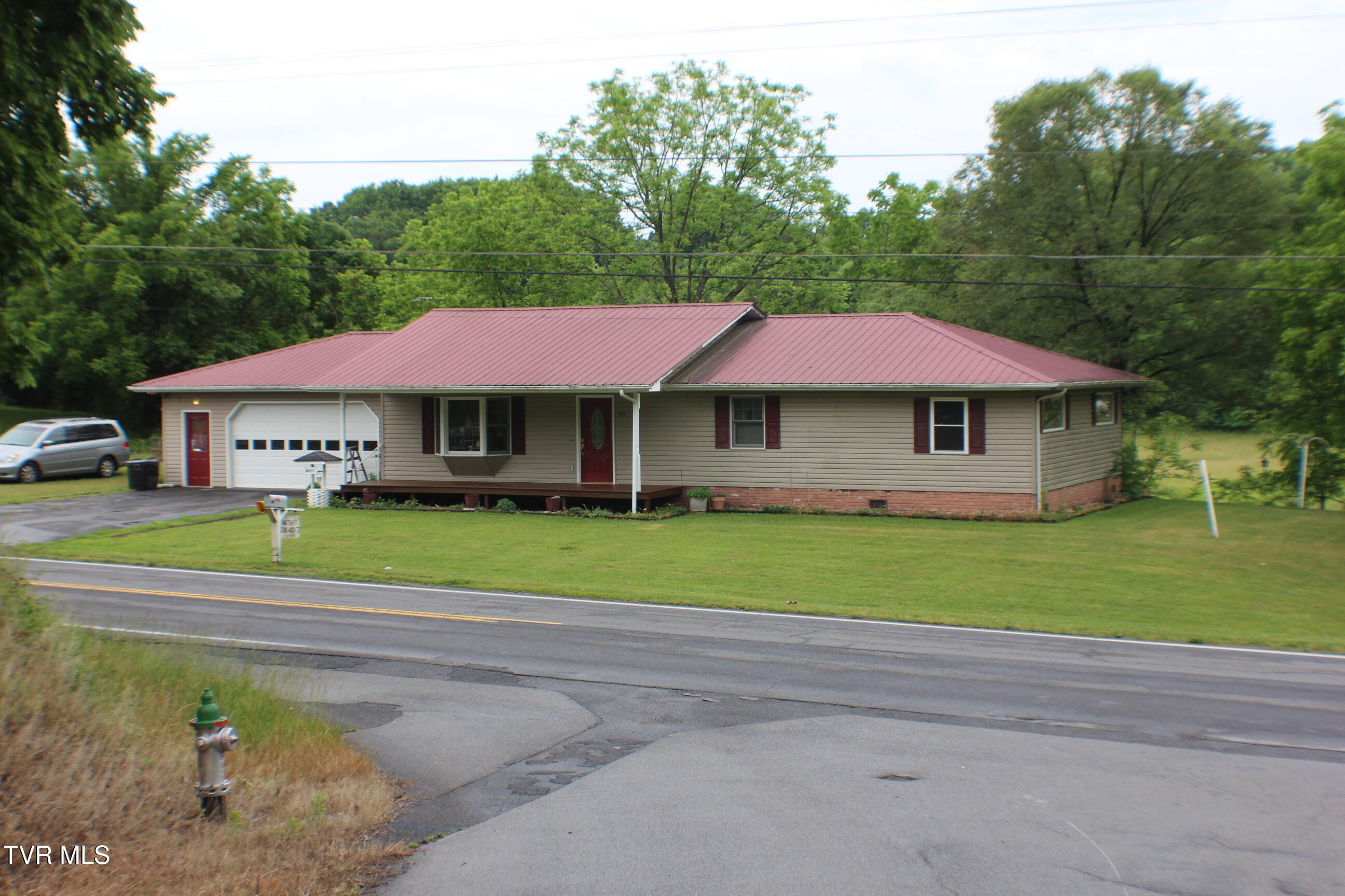 805 New Beason Well Road Kingsport, TN 37660 - Photo 31 of 48 IMG_0061