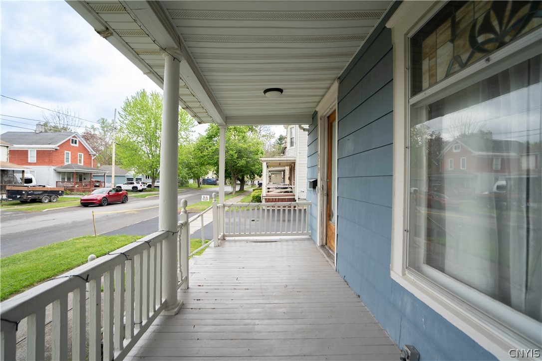 519 Broadway Street Oneida, NY 13421 - Photo 4 of 47