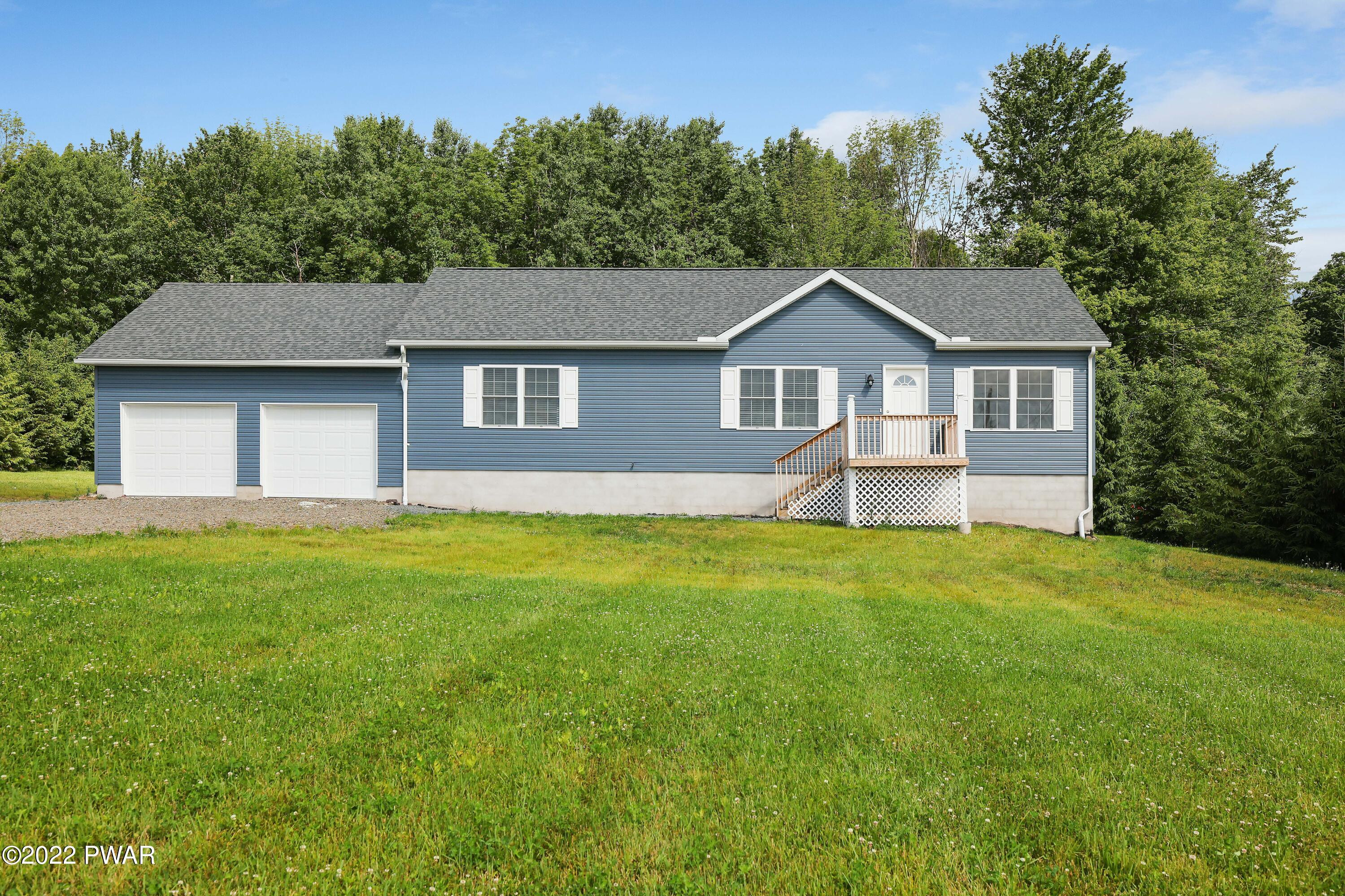 831 Spring Hill Road Sterling, PA 18463 - Photo 2 of 34