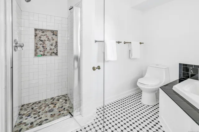 $2,500,000 | 9 Stowe Avenue, Milford, CT 06460