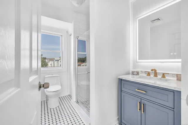 $2,500,000 | 9 Stowe Avenue, Milford, CT 06460