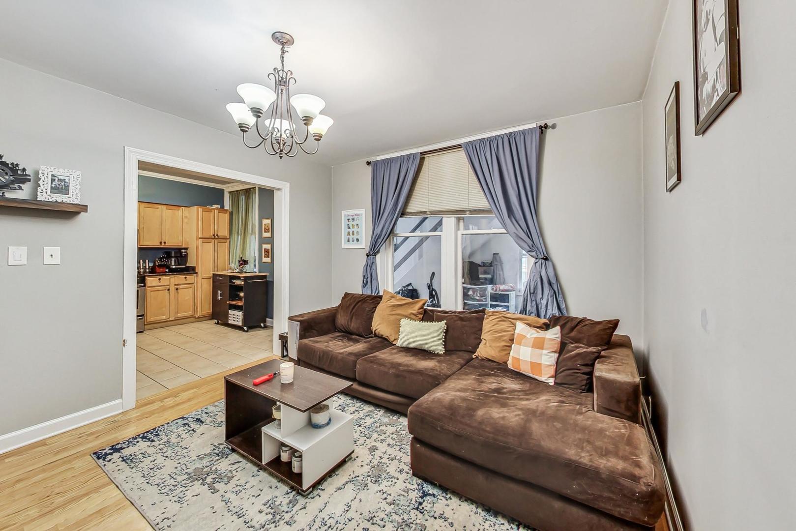 1460 West Irving Park Road Chicago, IL 60613 - Photo 12 of 49 Gallery Image 12