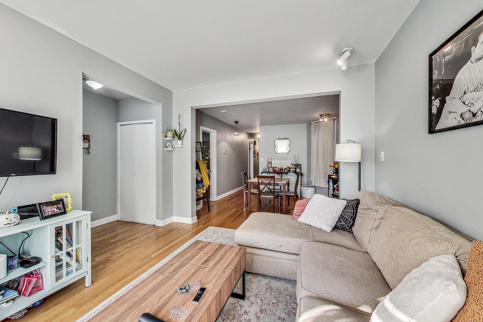 1460 West Irving Park Road Chicago, IL 60613 - Photo 7 of 49 Gallery Image 7