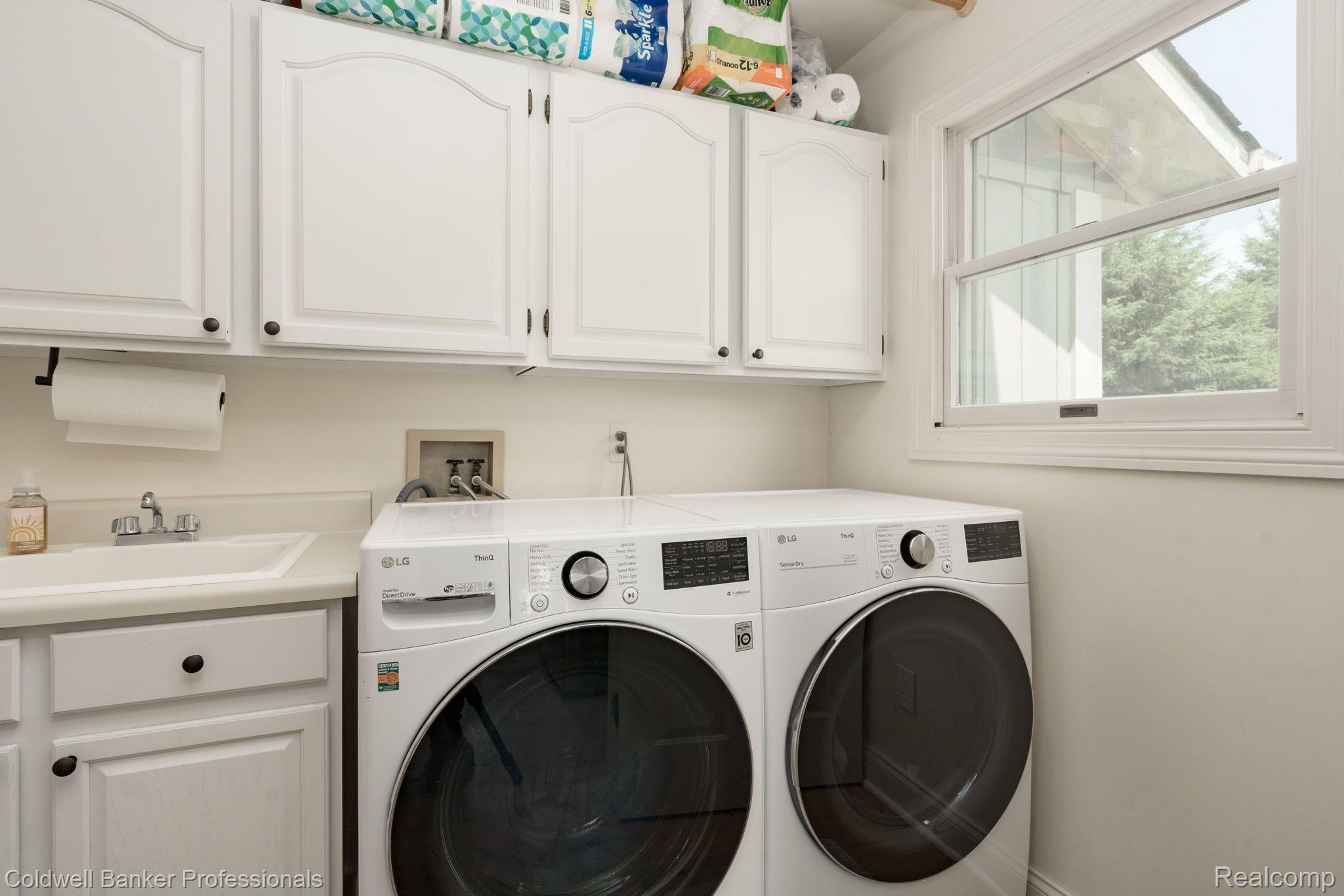 181 Lone Tree Road Milford, MI 48380 - Photo 20 of 32 Laundry Room off Kitchen