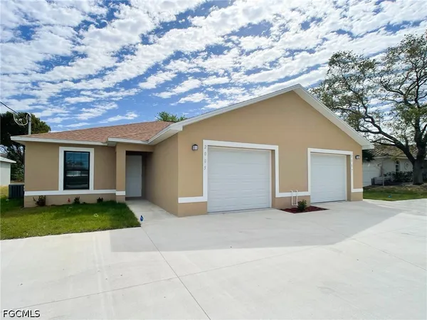 $1,695 | 2005 Chiquita Boulevard South, Cape Coral, FL 33991