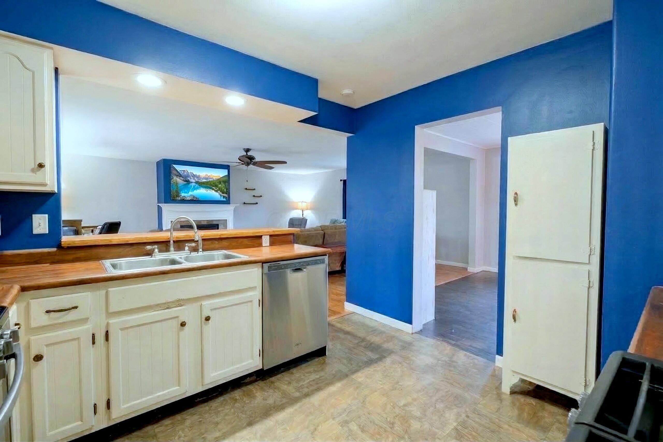 4021 Baker Road Albany, OH 45710 - Photo 10 of 22 Kitchen1