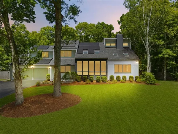 $1,260,000 | 6 Thoreau Drive, Easton, MA 02375