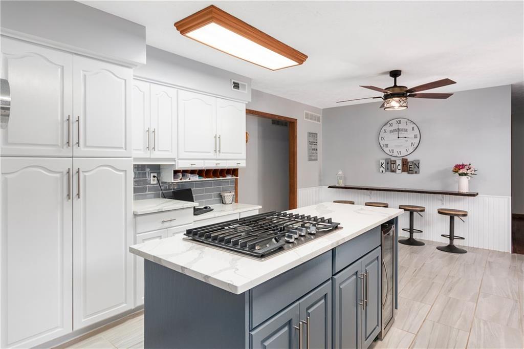 8221 South Mitthoeffer Road Indianapolis, IN 46259 - Photo 11 of 39 Gallery Image 11