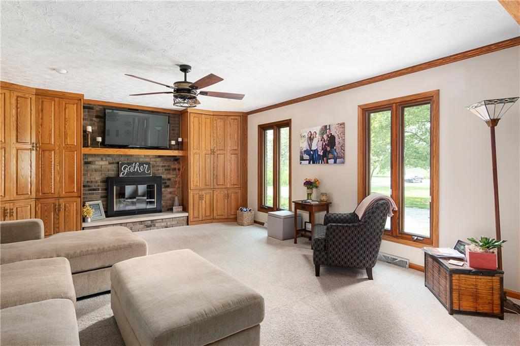 8221 South Mitthoeffer Road Indianapolis, IN 46259 - Photo 8 of 39 Gallery Image 8