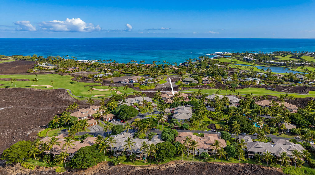 68-1122 Na Ala Hele Road, Unit H2 Kamuela, HI 96743 - Photo 9 of 12 a view of city and ocean