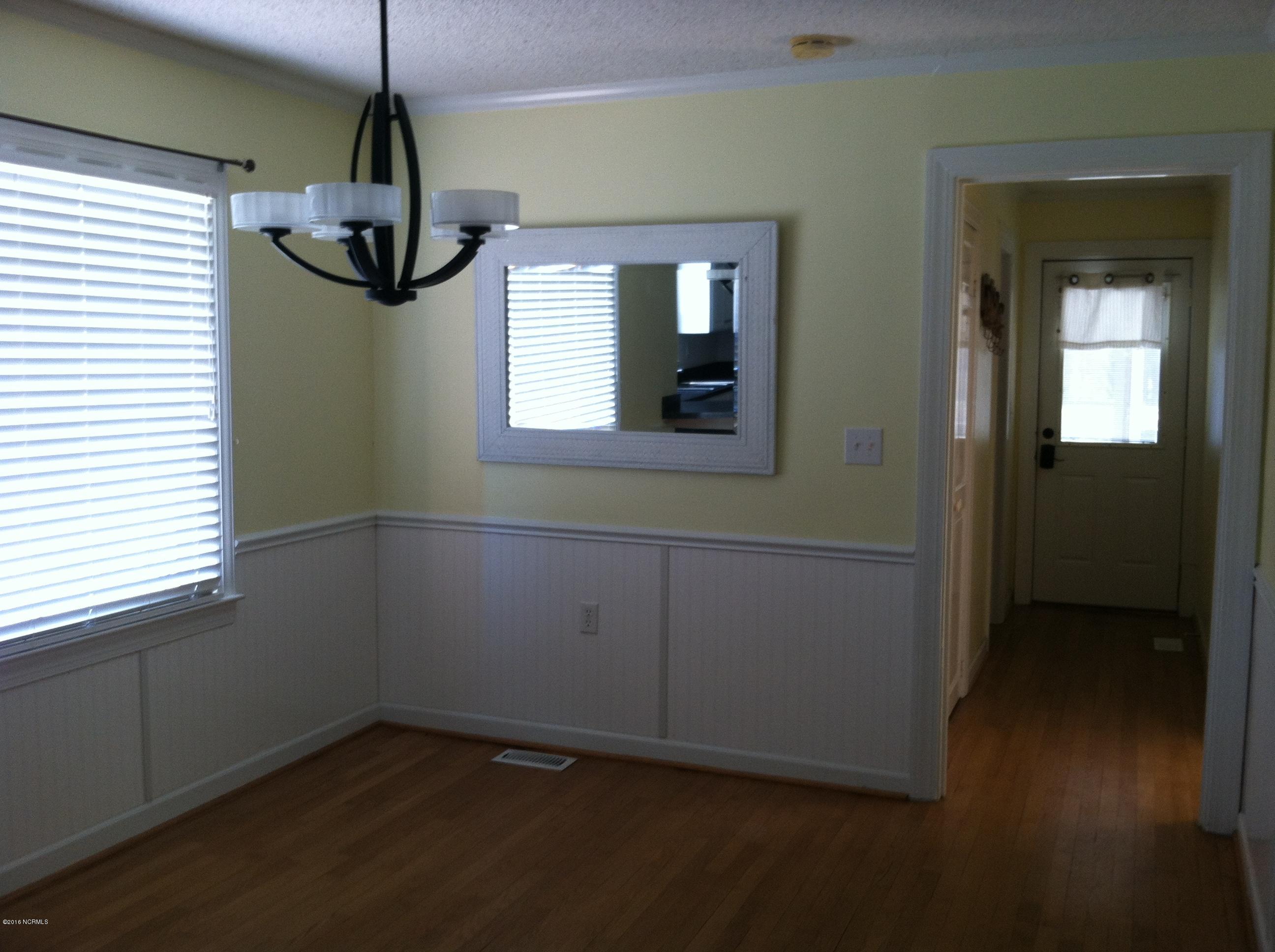 1941 Gray-Tilghman Road Kinston, NC 28501 - Photo 8 of 46 Breakfast Area