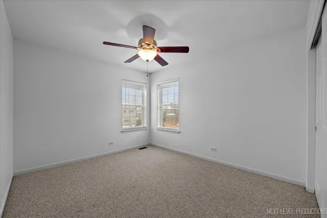 $3,500 | 706 Versailles Parkway, Oswego, IL 60543